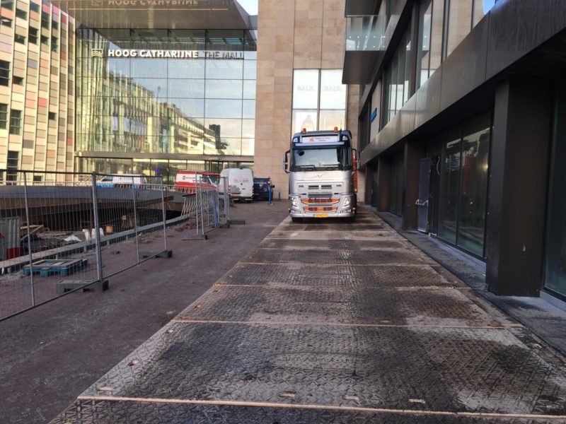 Ferex-Fahrplatten bei Hoog Catharijne